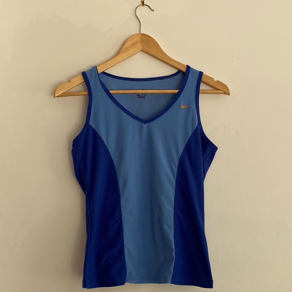 Nike dri-fit workout top